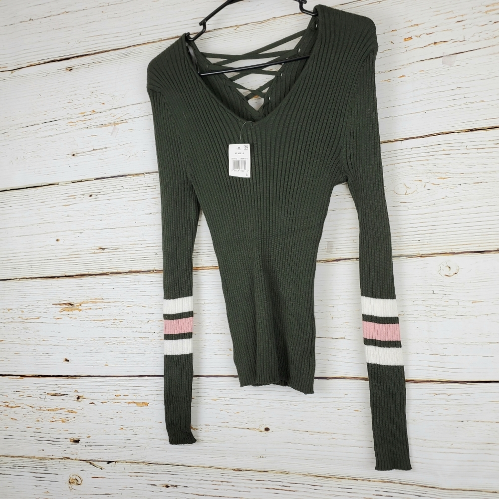 NWT Hooked Up Laced Back Sweater - Picture 2 of 5